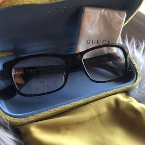 Gucci Rectangular Eyeglasses Tortoise Shell w/Gucci case, cloth & dust bag